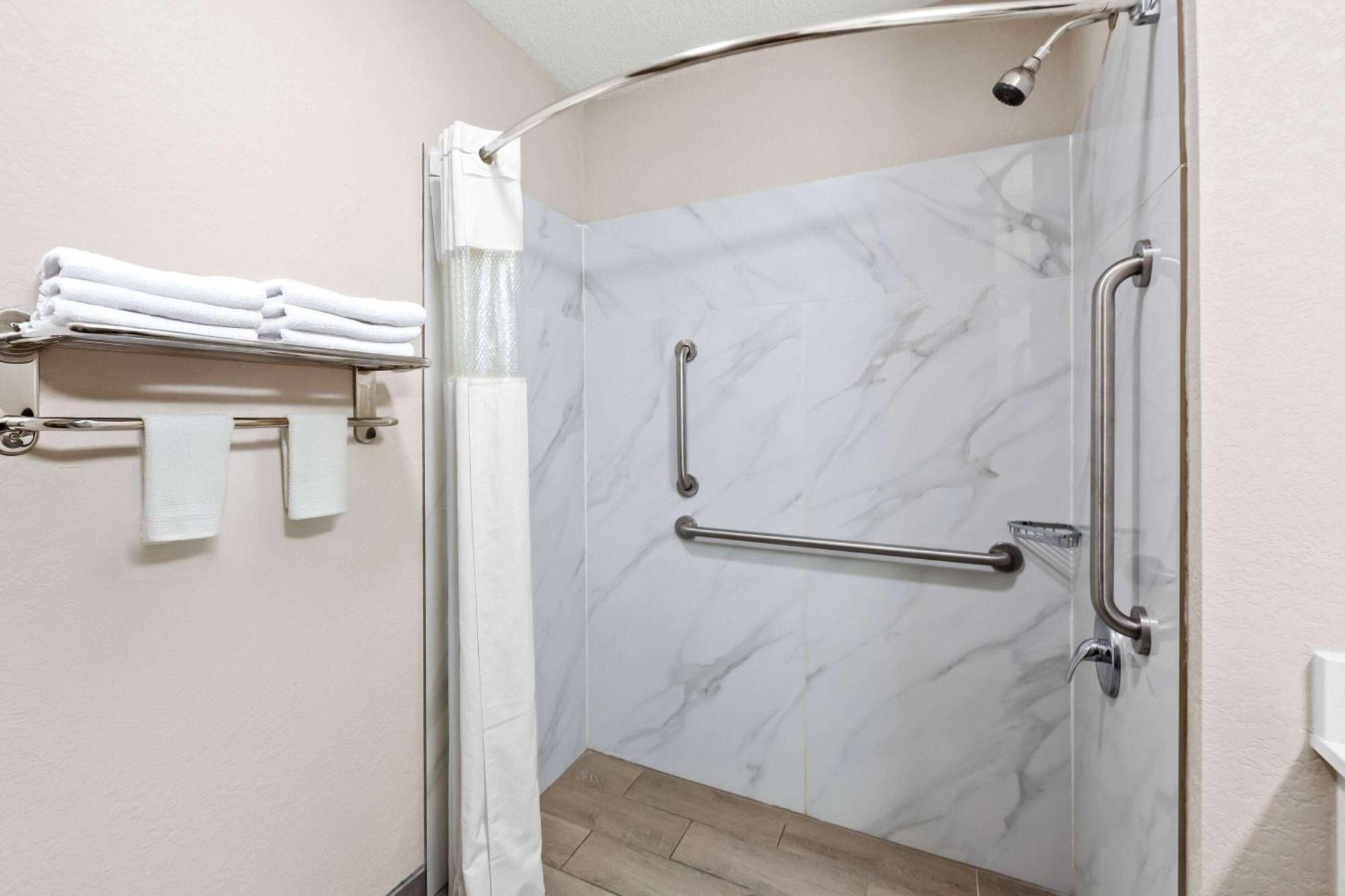Hotel Days By Wyndham Brownsville